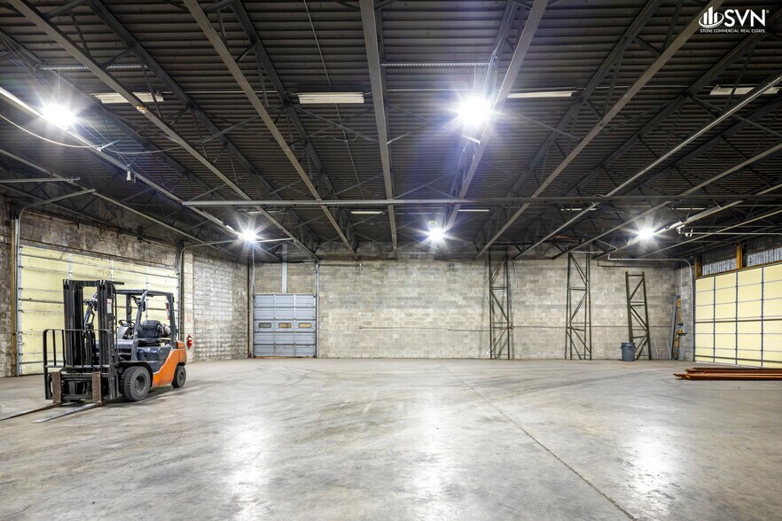 More Photos Of 1115 Delaware Ave, Lexington Warehouse For Lease