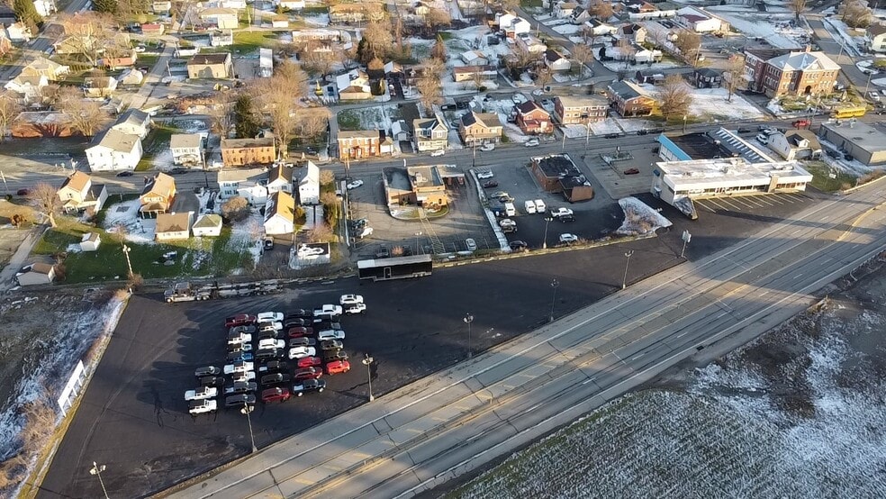 More Photos Of 64 Greensburg St, Delmont Auto Dealership For Lease