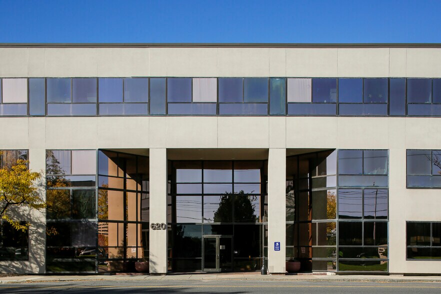More Photos Of 620 W Erie Blvd, Syracuse Medical For Sale