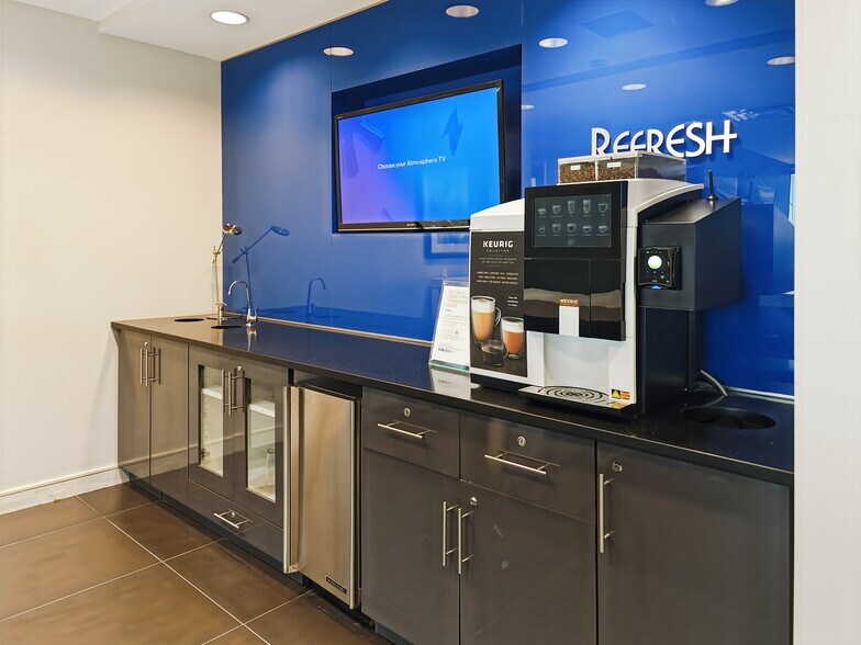 More Photos Of 10 Milner Business Ct, Toronto Coworking Space