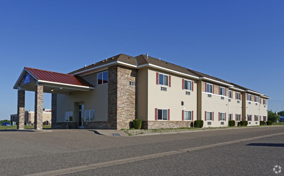 Primary Photo Of 16776 198th Ave, Big Lake Hotel For Sale