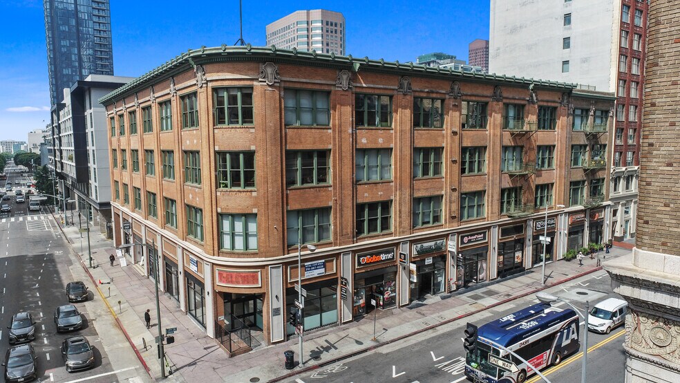 More Photos Of 500 W 7th St, Los Angeles Apartments For Lease