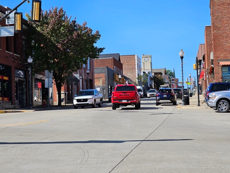 More Photos Of 462 W Main St, Mount Pleasant Land For Lease