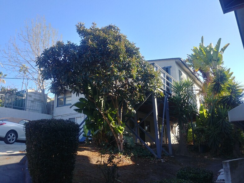 More Photos Of 4032-4034 N Bonita St, Spring Valley Apartments For Sale