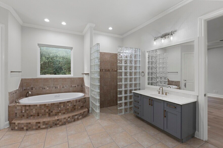 More Photos Of 26807 W IH-10, Fair Oaks Land For Sale
