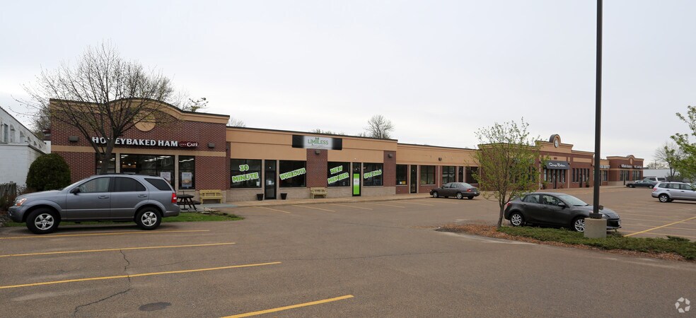 More Photos Of 1000 W Wisconsin Ave, Appleton Unknown For Lease