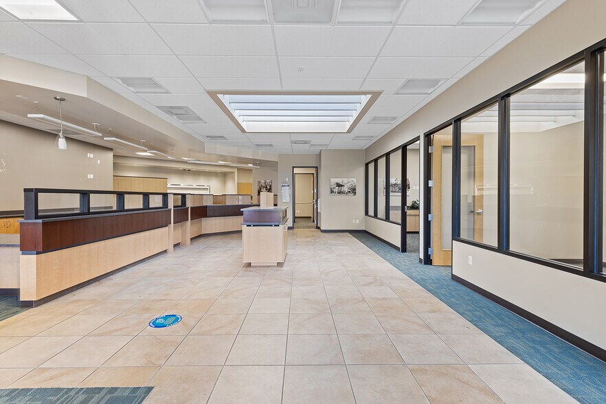 More Photos Of 16400 SE 18th St, Vancouver Freestanding For Lease