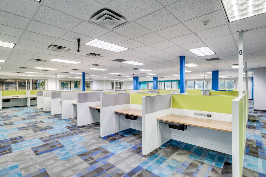 More Photos Of 500 W 1 St Ave, Hutchinson Office For Sale