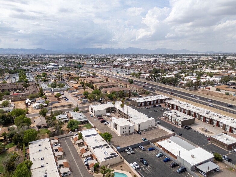 More Photos Of 2432 W Turney Ave, Phoenix Shelter For Sale