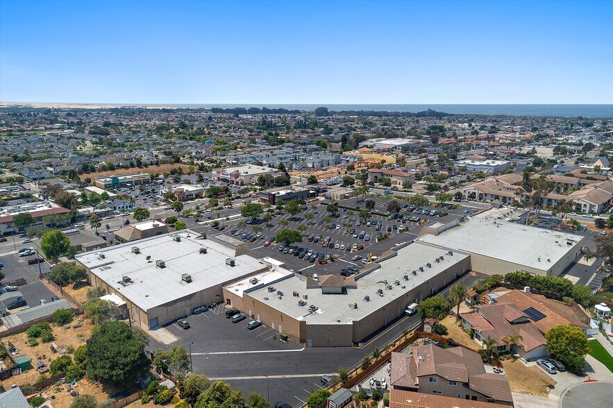 More Photos Of 1404-1460 E Grand Ave, Arroyo Grande Storefront For Sale