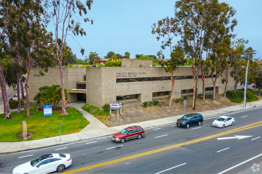 Primary Photo Of 2095 W Vista Way, Vista Medical For Lease