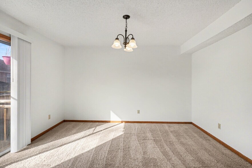 More Photos Of 209 SW Pryor Rd, Lee's Summit Multifamily For Sale