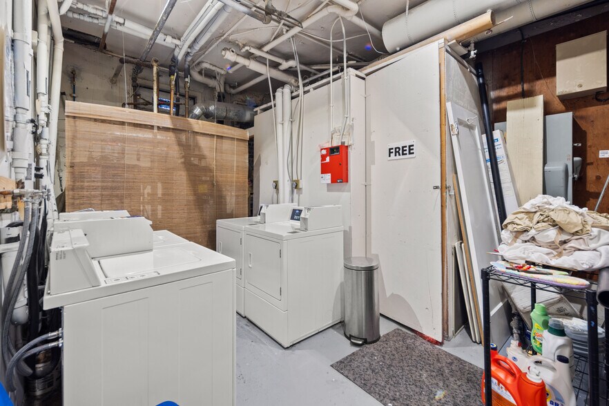 More Photos Of , Seattle Multifamily For Sale