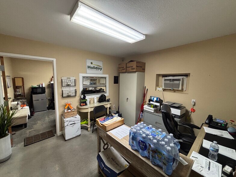More Photos Of 1216 E Story Rd, Winter Garden Warehouse For Sale