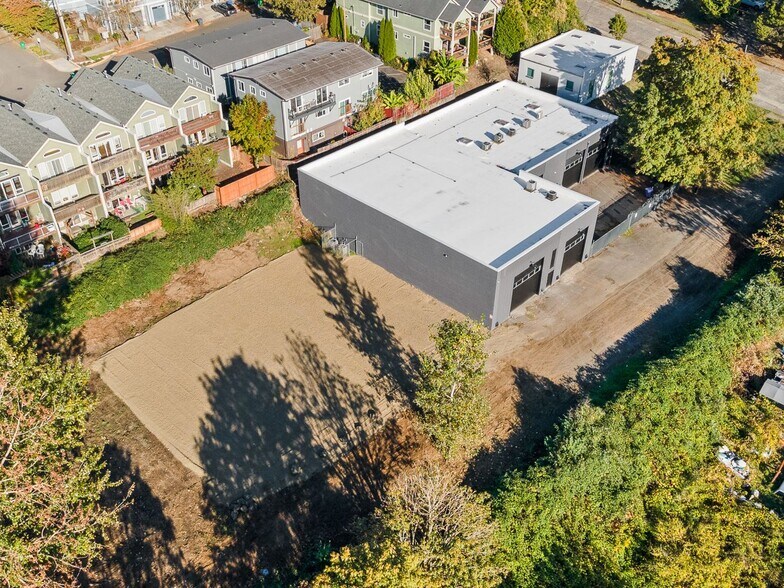 More Photos Of 8223 N Decatur St, Portland Industrial For Sale