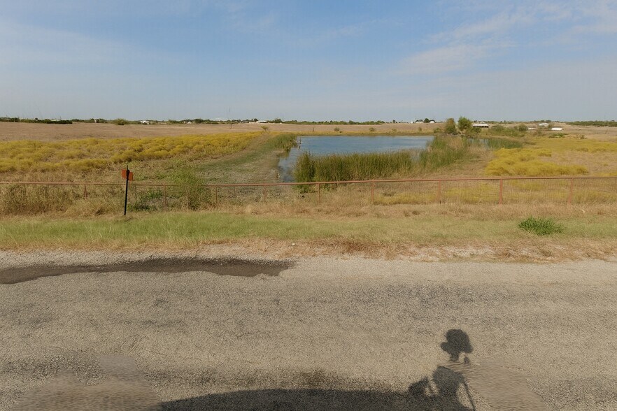 More Photos Of 600 County Road 405, Taylor Land For Sale