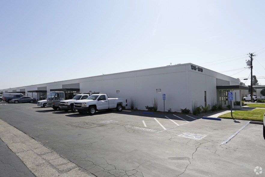 More Photos Of 1350 W Collins Ave, Orange Unknown For Lease