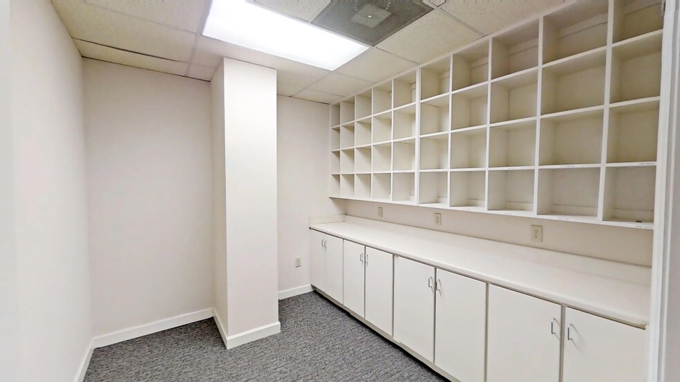 More Photos Of 3120 Medlock Bridge Rd, Peachtree Corners Light Distribution For Lease
