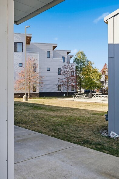 More Photos Of 370 Herron Dr, Nashville Loft Creative Space For Sale