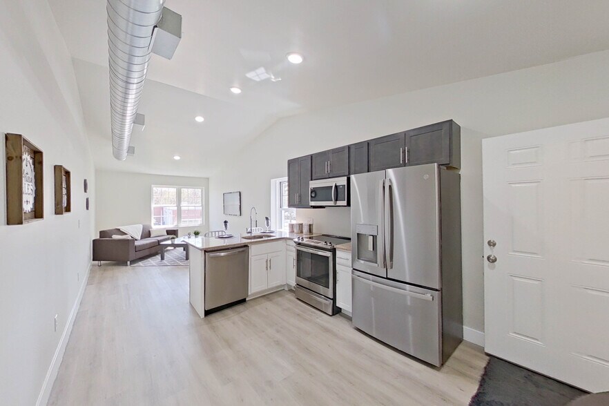 More Photos Of 695 Livernois St, Ferndale Apartments For Sale