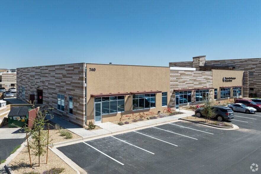 Primary Photo Of 740 N Estrella Pky, Goodyear Medical For Lease