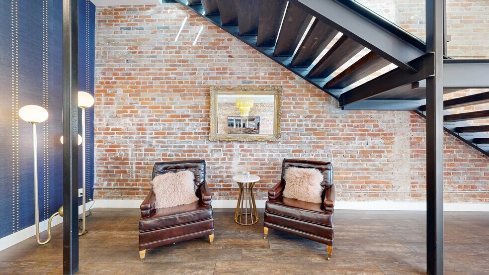 More Photos Of 3700 N Franklin St, Denver Office For Sale