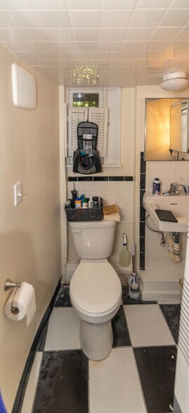 More Photos Of 6408 Brook Ave, Baltimore Apartments For Sale