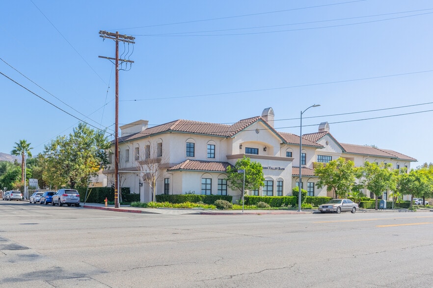 More Photos Of 9116 Sunland Blvd, Sun Valley Medical For Sale