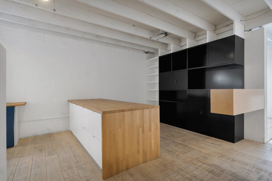 More Photos Of 7176 W Sunset Blvd, Los Angeles Storefront Retail Office For Sale