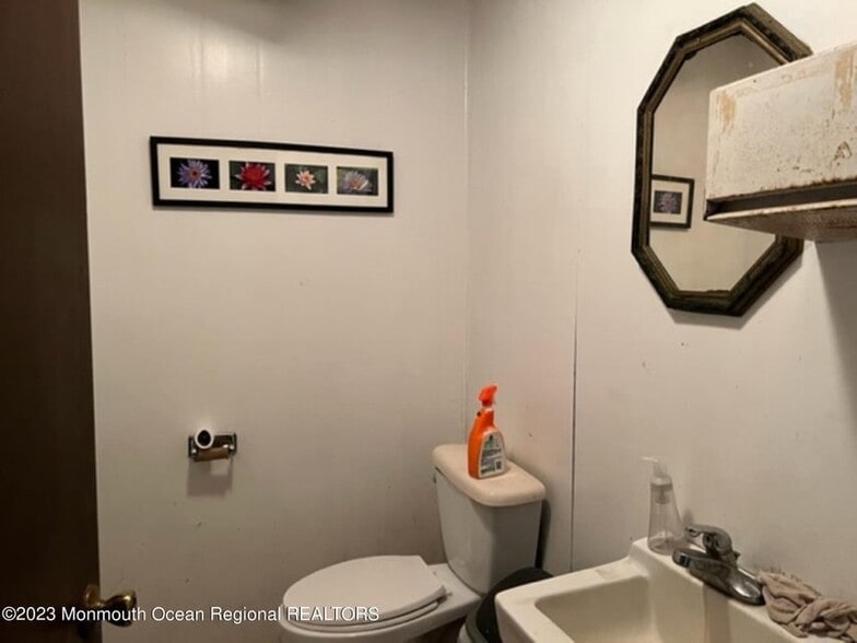 More Photos Of 2443-2447 Monmouth Rd, Jobstown Land For Sale