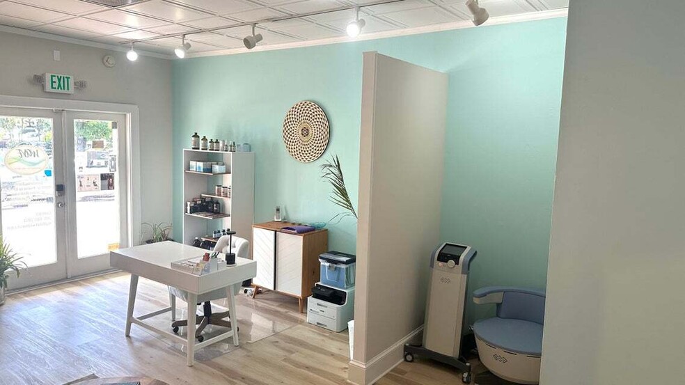 More Photos Of 1075 Duval St, Key West Apartments For Lease