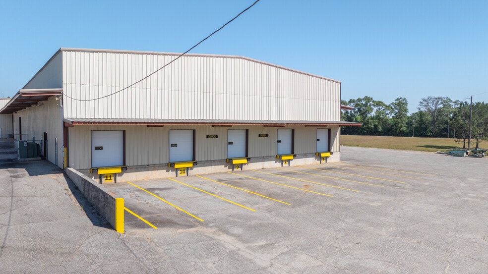 More Photos Of 2476 GA-76 Hwy, Adel Warehouse For Sale