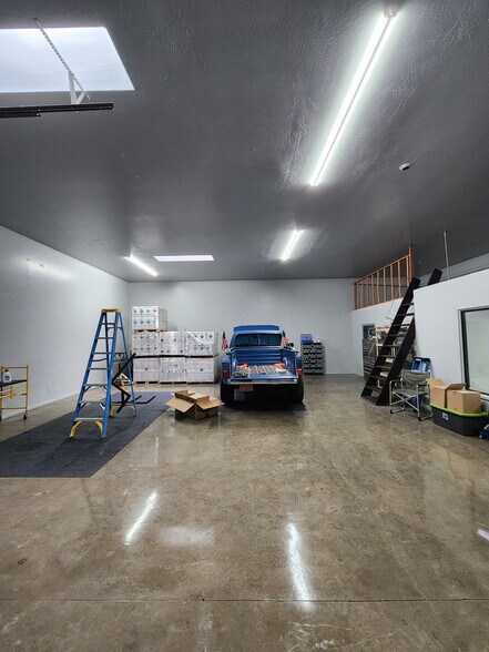 More Photos Of 6570 E 6th St, Prescott Valley Warehouse For Lease