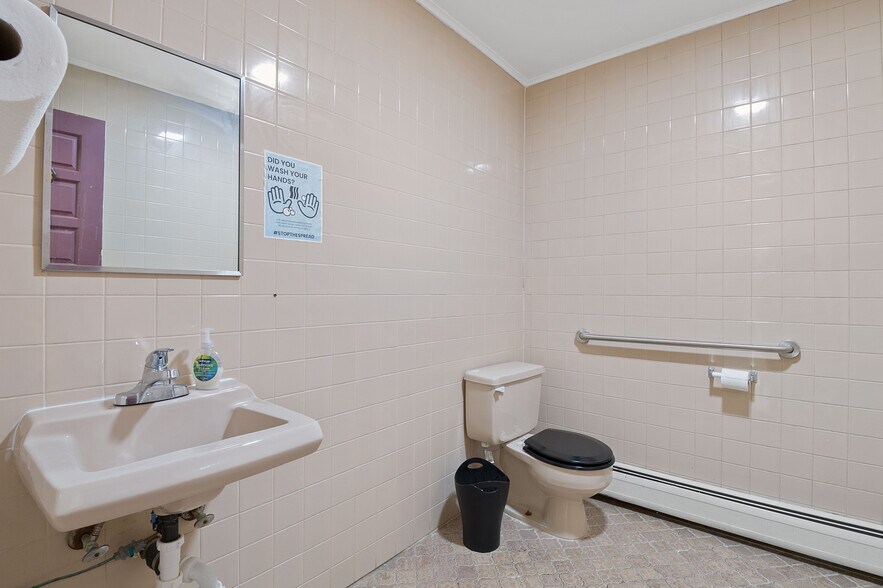 More Photos Of 721 Newark Ave, Jersey City Office For Sale