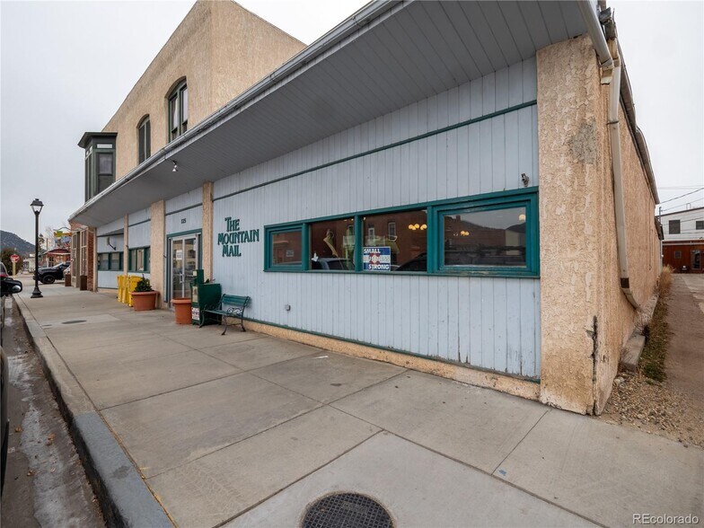 More Photos Of 125 E 2nd St, Salida Flex For Sale