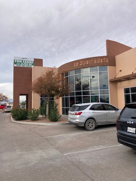 More Photos Of 1779 N Zaragosa Rd, El Paso Storefront For Sale