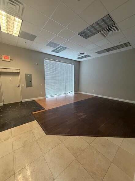 More Photos Of 245 Bellagio Cir, Sanford General Retail For Lease