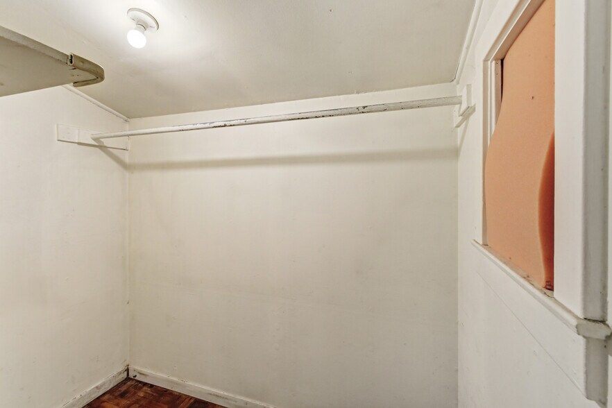 More Photos Of 4833 College Oak Dr, Sacramento Multifamily For Sale