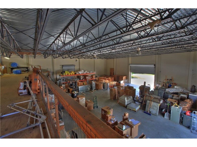 More Photos Of 181 Sebastian Blvd, Sebastian Light Manufacturing For Sale