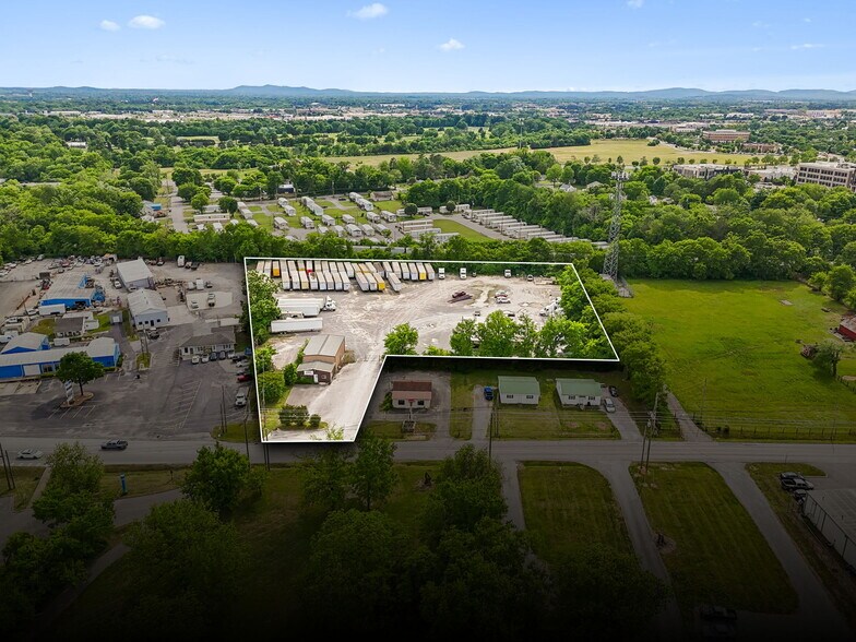 More Photos Of 1311 W College St, Murfreesboro Industrial For Sale
