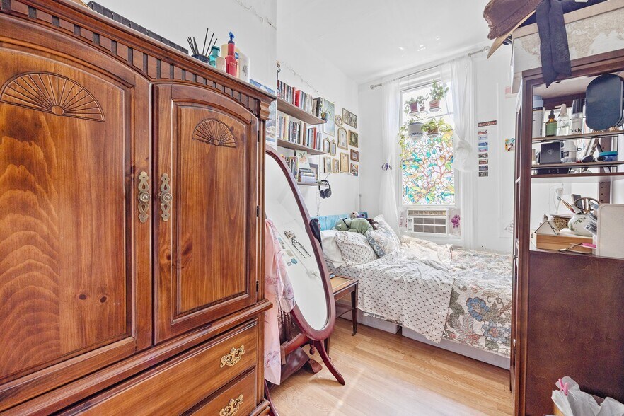 More Photos Of 166 Schaefer St, Brooklyn Apartments For Sale
