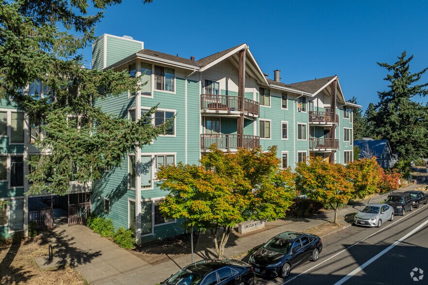 More Photos Of 2333 SE 130th Ave, Portland Apartments For Sale