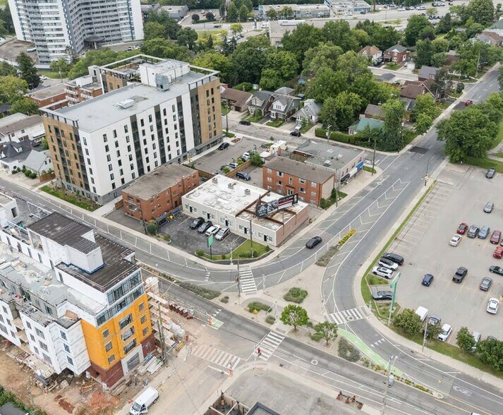 More Photos Of 811 King St W, Hamilton Apartments For Sale