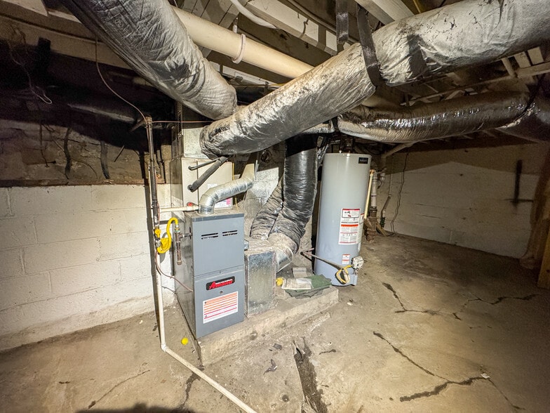 More Photos Of 1220-1222 Parsons Ave, Columbus Storefront Retail Residential For Sale