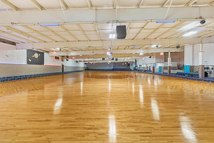 More Photos Of 3174 Salem Rd SE, Conyers Flex For Sale