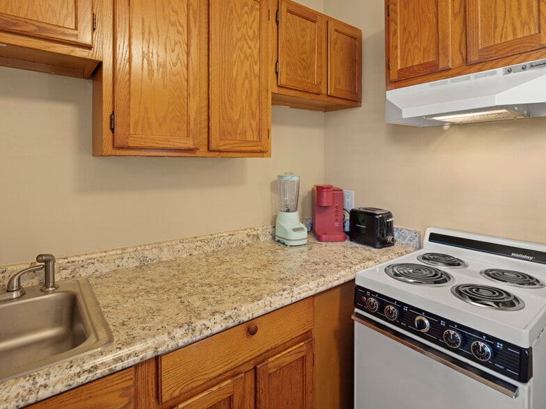 More Photos Of 615 Biltmore Ave, Asheville Apartments For Sale