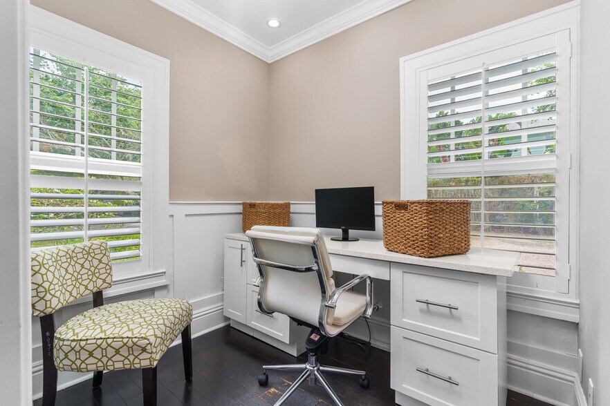 More Photos Of 354 NE 1st Ave, Delray Beach Office For Sale