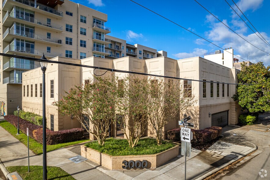 More Photos Of 3000 Smith St, Houston Office Residential For Sale