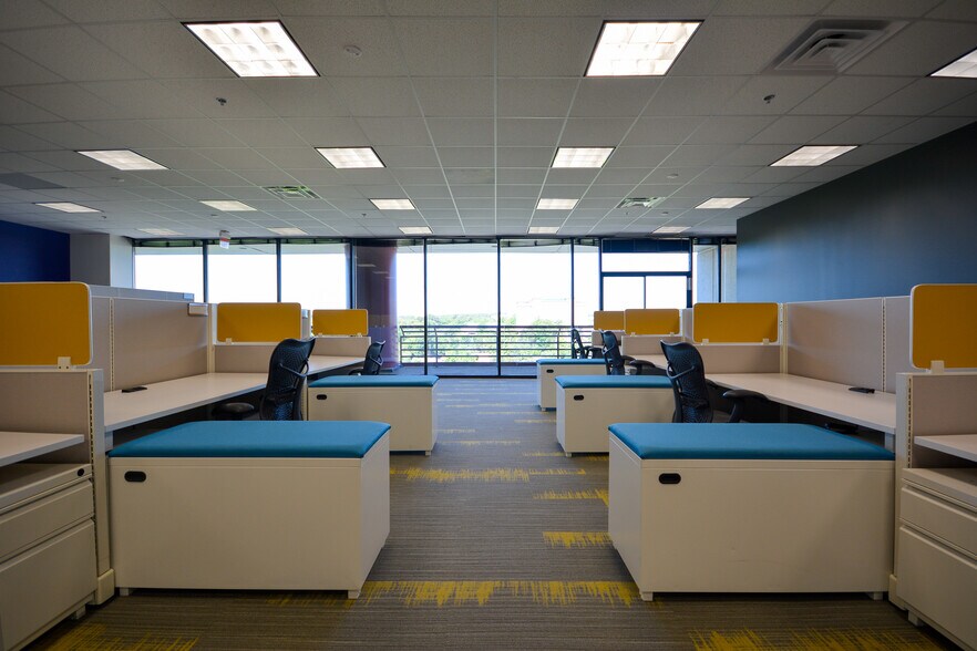 More Photos Of 900 S Shackleford Rd, Little Rock Office For Lease