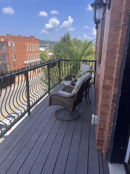 More Photos Of 510 E 8th Ave, Homestead Storefront Retail Office For Sale